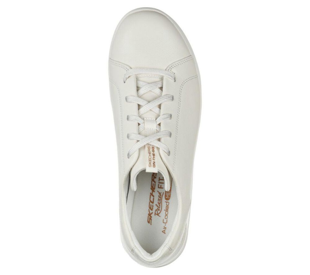 Skechers GO STEP Air - Fun Filled Women's Trainers White | GBIZ14069