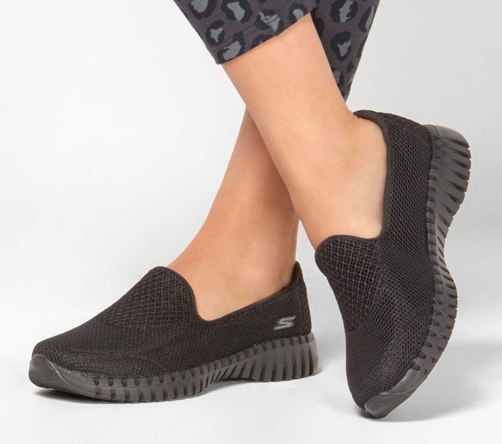 Skechers GOwalk Smart Women's Walking Shoes Black | PIUH87293