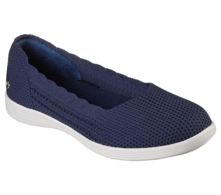 Skechers On the GO Dreamy - Mia Women's Slip On Shoes Navy | GRAK57230